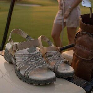 FootJoy Women’s Golf Sandals Size 9 | Beige Criss-Cross Spiked Comfort